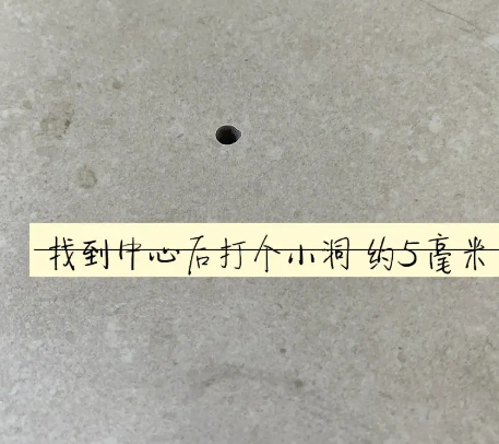 北辰瓷砖空鼓维修公司专业解答在瓷砖铺贴过程中，如果砂料搅拌不均匀，将会带来以下问题